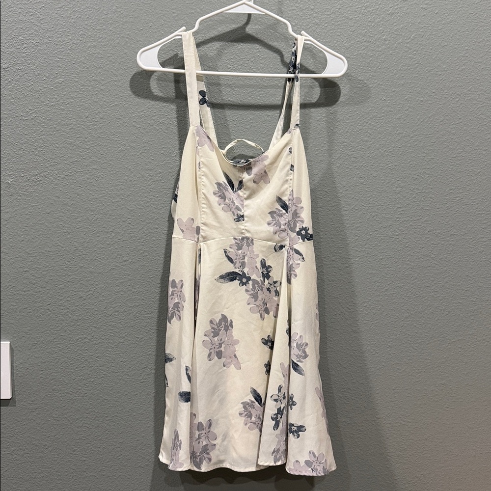 Urban Outfitters Floral Dress - Picture 5 of 8